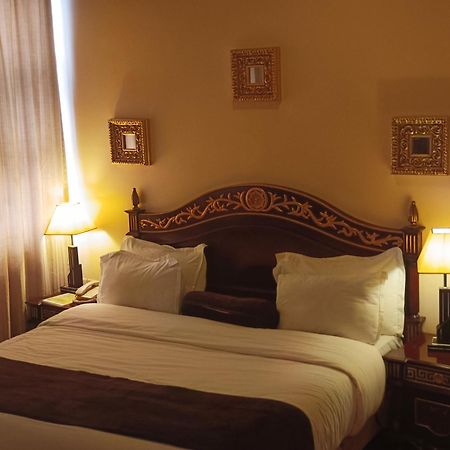 Owu Crown Hotel Ιμπαντάν Εξωτερικό φωτογραφία