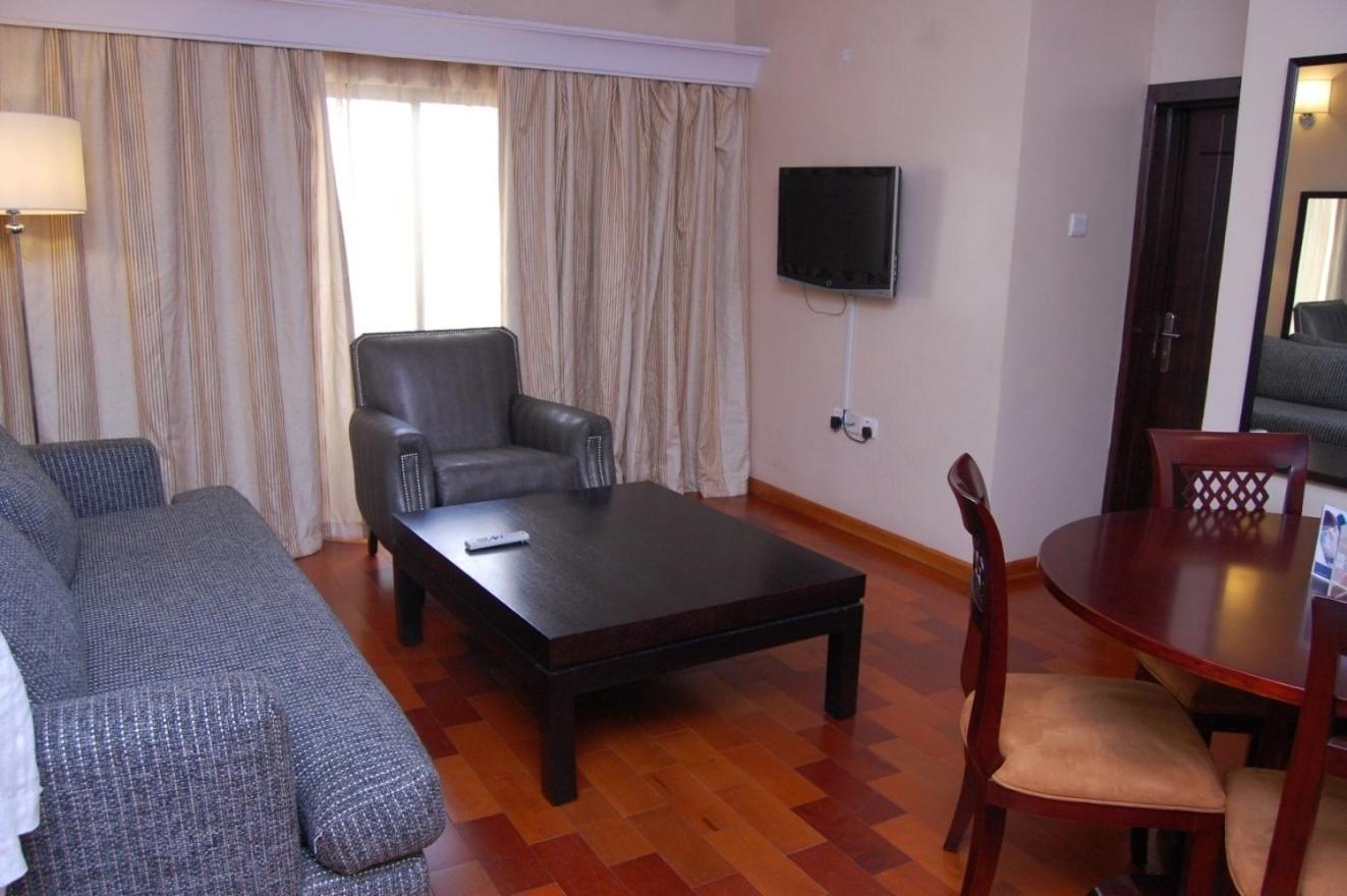Owu Crown Hotel Ιμπαντάν Δωμάτιο φωτογραφία