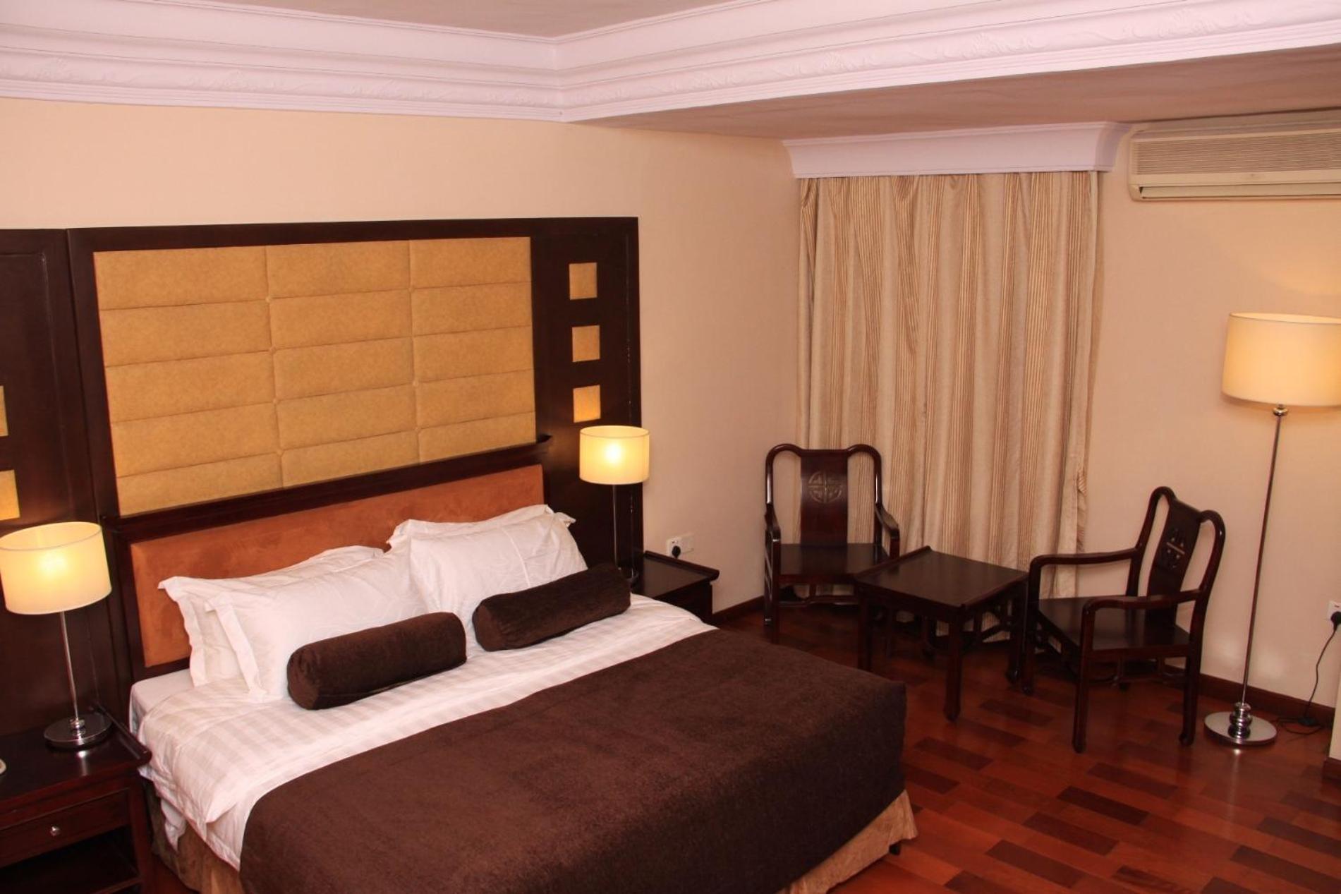 Owu Crown Hotel Ιμπαντάν Δωμάτιο φωτογραφία